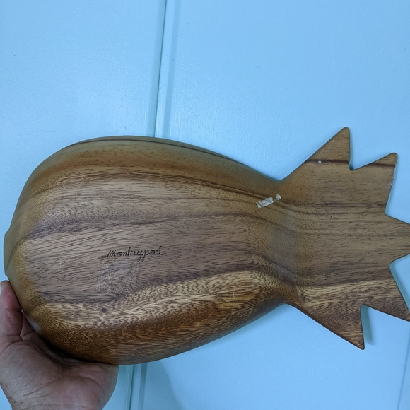 Vintage Monkey Pod Pineapple - Picture 5 of 5